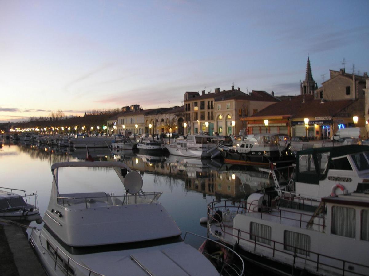 L'Isle Leilighet Beaucaire  Eksteriør bilde